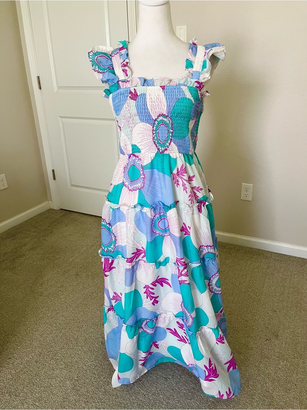 NWOT J. Marie Smocked Floral Midi Dress in Blue, White and Purple Size Small